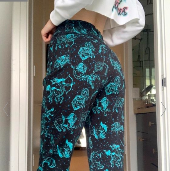 Dollskill Horoscopez Galaxies Apart Glow In The Dark Mom Jeans High Wais… - Picture 2 of 16